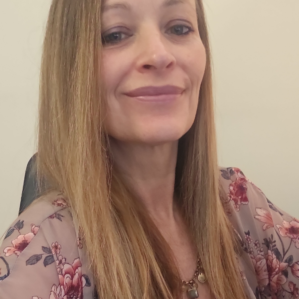 Meet your Posher, Lorrie